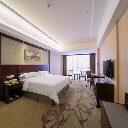 Vienna Classic Hotel Shizhongshan Avenue Jiujiang  외부 사진